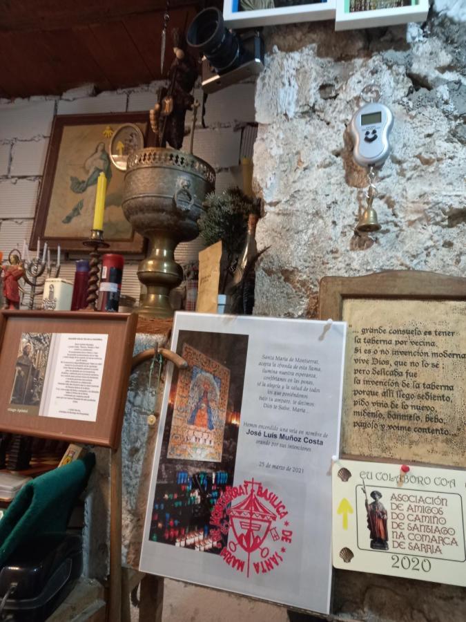 El Bordon De La Casa Batallon Sarria Bagian luar foto